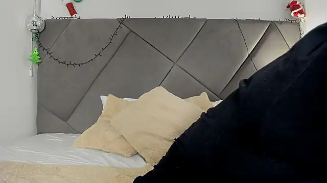 Snapshot of andrew_colleman chatting on 11.21.25 andrew colleman online show from 11.21.25