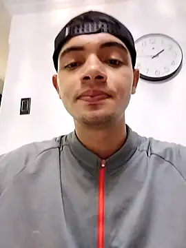 Snapshot of andrew_colleman chatting on 12.05.25 andrew colleman online show from 12.05.25