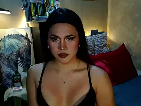 Snapshot of YllanaAltheaXxX chatting on 06.18.26 YllanaAltheaXxX online show from 06.18.26