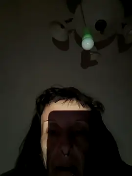 Snapshot of DEALYLITH chatting on 10.14.25 DEALYLITH online show from 10.14.25