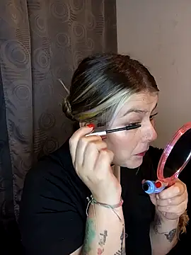 Snapshot of Fernandar2025 chatting on 11.04.25 Fernandar2025 online show from 11.04.25