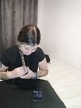 Snapshot of Fernandar2025 chatting on 11.08.25 Fernandar2025 online show from 11.08.25