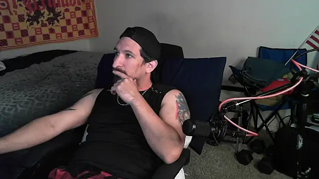 Snapshot of DevilPup75_ chatting on 10.26.25 DevilPup75  online show from 10.26.25