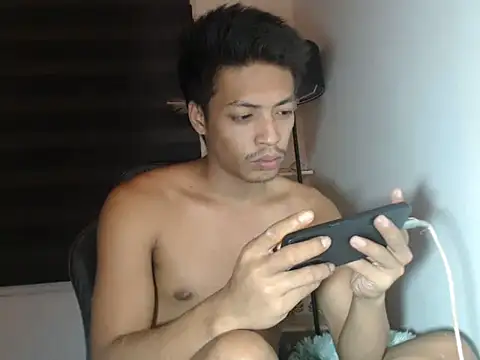 Snapshot of Asian_gregor chatting on 09.25.25 Asian gregor online show from 09.25.25