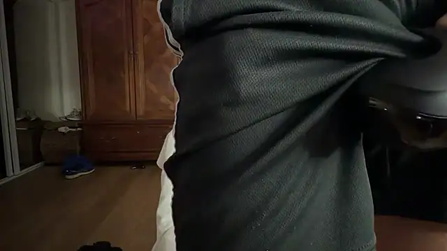 DERTYLAY online show from 04.21.26