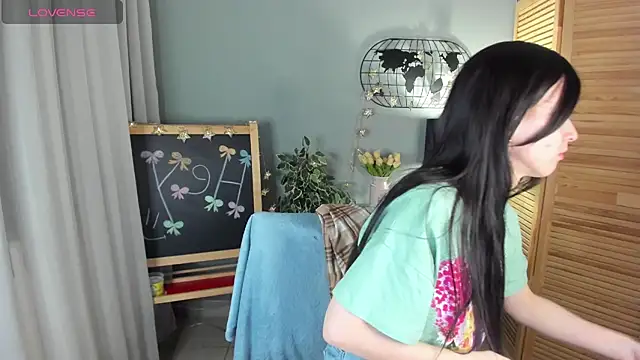 Madelaineses online show from 11.29.25