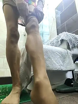 MaryeLunna online show from 10.16.25