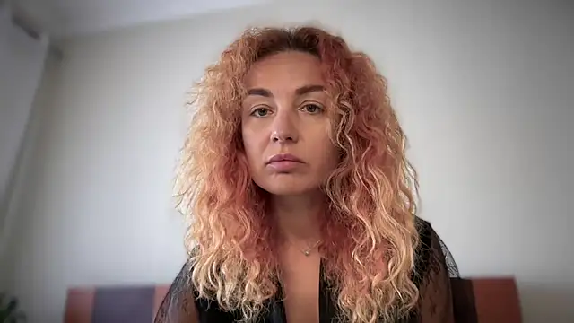 Reddgiirl online show from 03.31.26