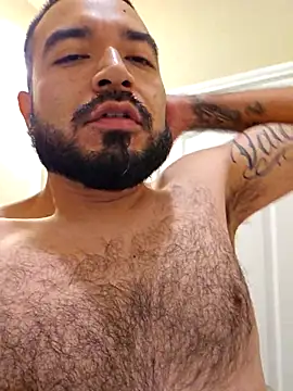 Snapshot of Lb228w chatting on 12.01.25 Lb228w online show from 12.01.25