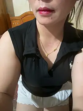 Snapshot of Moan_Mary chatting on 06.25.26 Moan Mary online show from 06.25.26