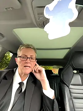 Curvy-Jinx online show from 10.27.25