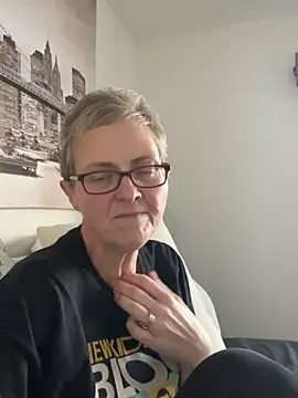 Curvy-Jinx online show from 11.25.25