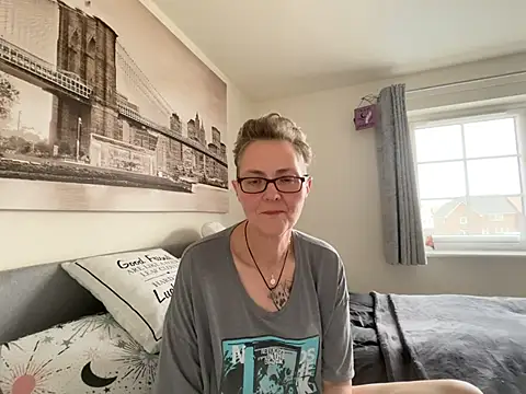 Curvy-Jinx online show from 03.13.26