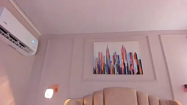 mia kisses2 online show from 04.21.26