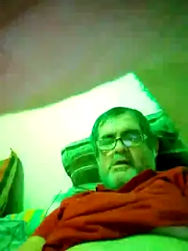 Snapshot of A-lex-500 chatting on 12.15.25 A-lex-500 online show from 12.15.25