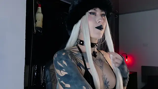 Angelabl0odborne online show from 09.29.25