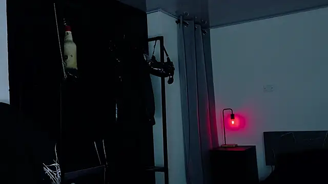 Angelabl0odborne online show from 03.31.26