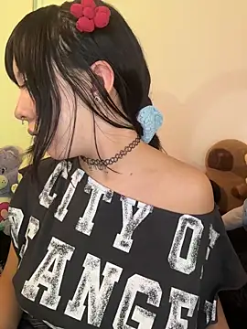 Snapshot of Kitty_yukimura chatting on 06.18.26 Kitty yukimura online show from 06.18.26