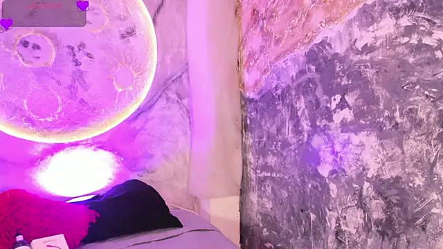 katierouge  online show from 09.14.25