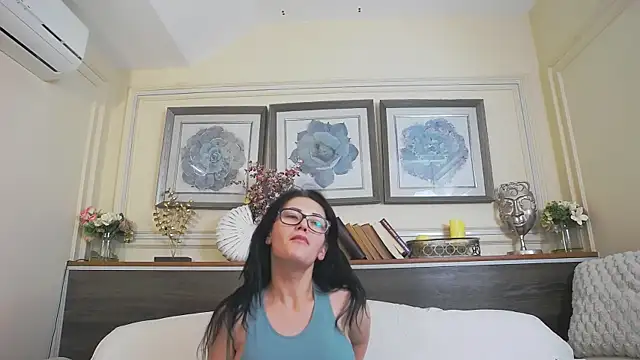 HellenDesire online show from 01.26.25