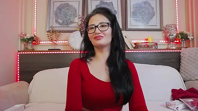 HellenDesire online show from 02.13.25