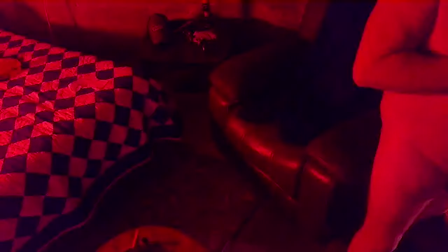 Luv2SuckBWC92 online show from 12.15.25