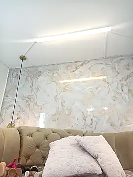 nathaliamiller online show from 11.25.25