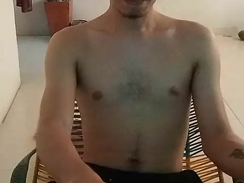 Snapshot of Scarlet_Guy chatting on 10.07.25 Scarlet Guy online show from 10.07.25