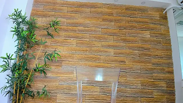 Cupcake Izzy online show from 03.08.26