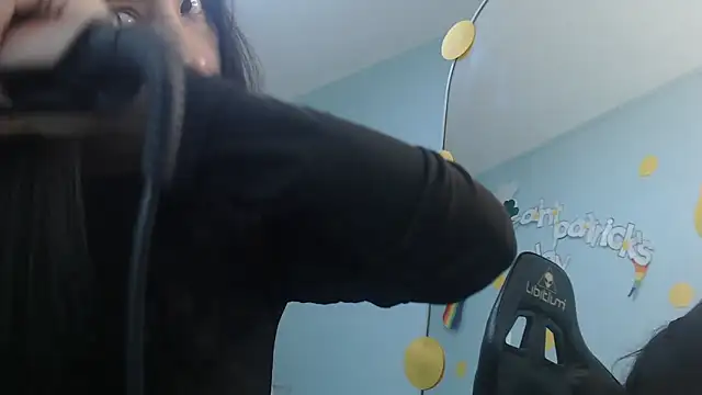 victoria hernandez t  online show from 03.17.26