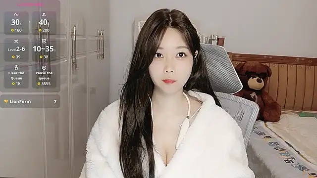 Xiaotantan-99 online show from 10.24.25