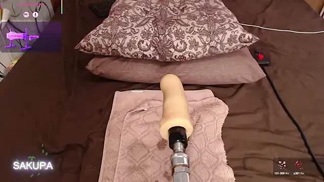 Snapshot of M_I_L_F_A chatting on 10.05.25 M I L F A online show from 10.05.25