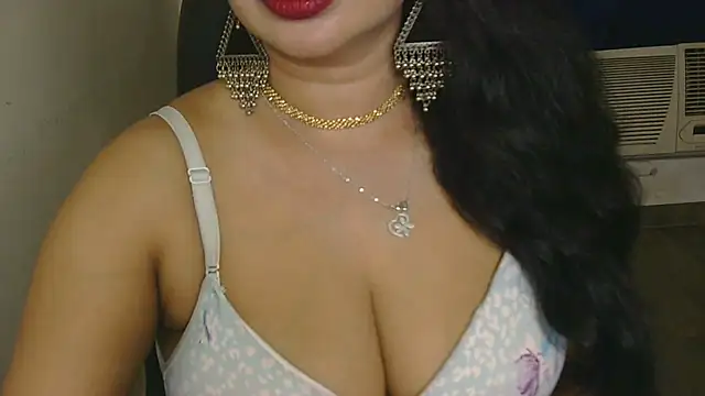 QUEEN SAKHI- online show from 09.19.25