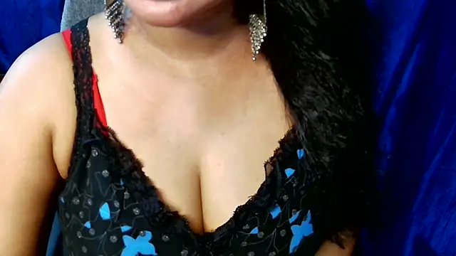 QUEEN SAKHI- online show from 04.19.26