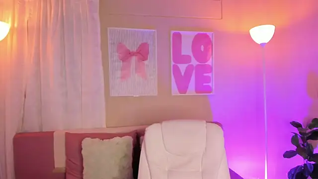 kissme cutie online show from 12.17.25