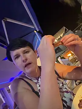 Snapshot of backdoorgalore4you chatting on 11.08.25 backdoorgalore4you online show from 11.08.25