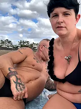 Snapshot of backdoorgalore4you chatting on 11.10.25 backdoorgalore4you online show from 11.10.25