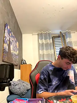 Thelouniost334    online show from 09.22.25