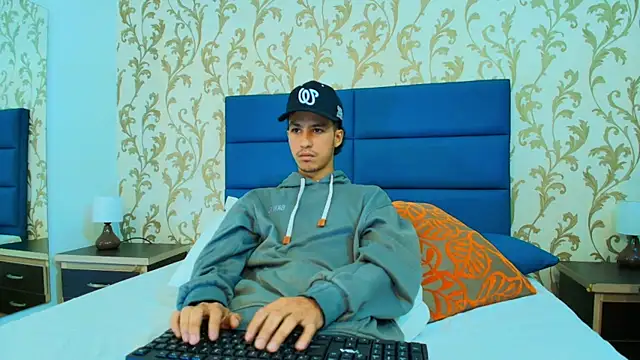 Snapshot of Marcus_Jeron chatting on 10.23.25 Marcus Jeron online show from 10.23.25