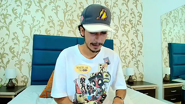 Snapshot of Marcus_Jeron chatting on 11.17.25 Marcus Jeron online show from 11.17.25