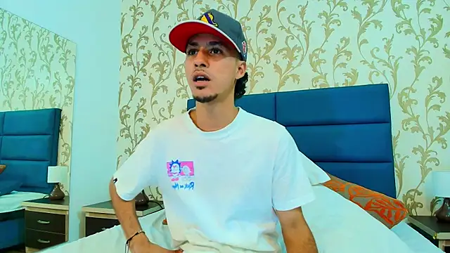 Snapshot of Marcus_Jeron chatting on 11.24.25 Marcus Jeron online show from 11.24.25