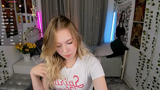 LanaRoselle online show from 10.24.25