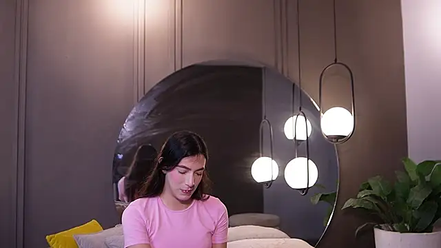 Ariaa Isabell online show from 04.16.26