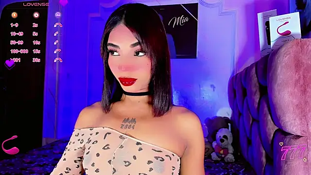 Snapshot of LADY-HOT-SEXY- chatting on 06.11.26 LADY-HOT-SEXY- online show from 06.11.26