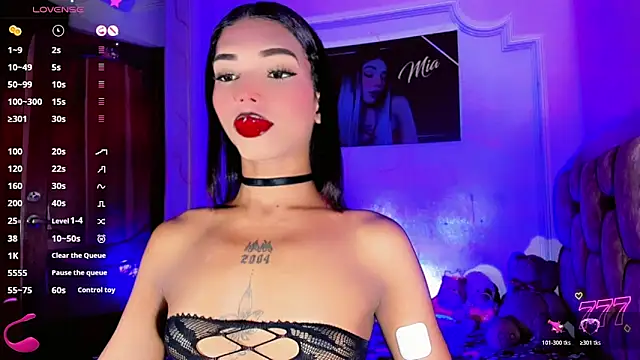 Snapshot of LADY-HOT-SEXY- chatting on 06.17.26 LADY-HOT-SEXY- online show from 06.17.26