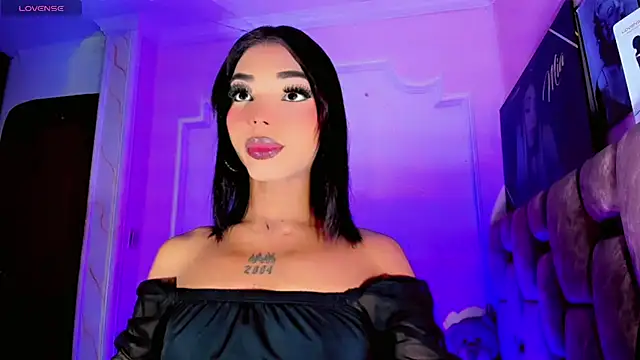 Snapshot of LADY-HOT-SEXY- chatting on 07.26.26 LADY-HOT-SEXY- online show from 07.26.26
