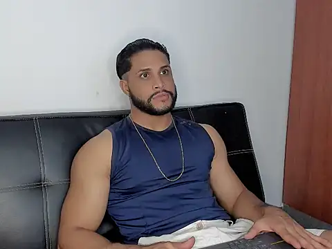 Pier Simons online show from 09.20.25