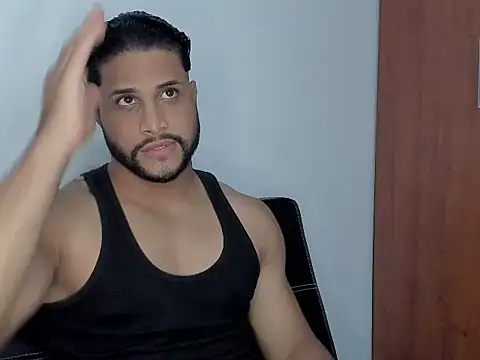 Pier Simons online show from 09.25.25