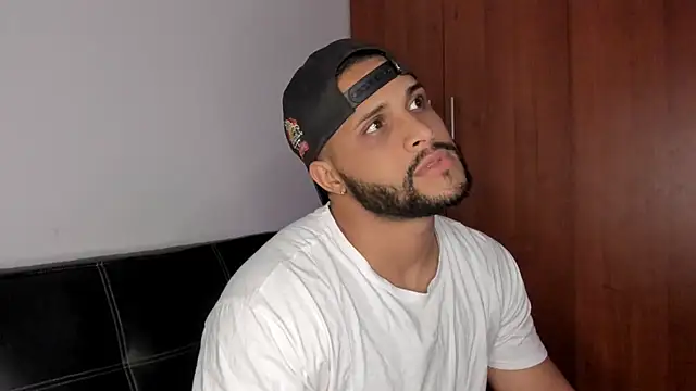 Pier Simons online show from 11.06.25