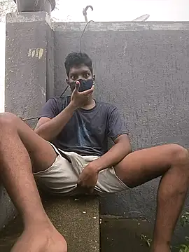 Snapshot of tamilnomad69 chatting on 10.03.25 tamilnomad69 online show from 10.03.25